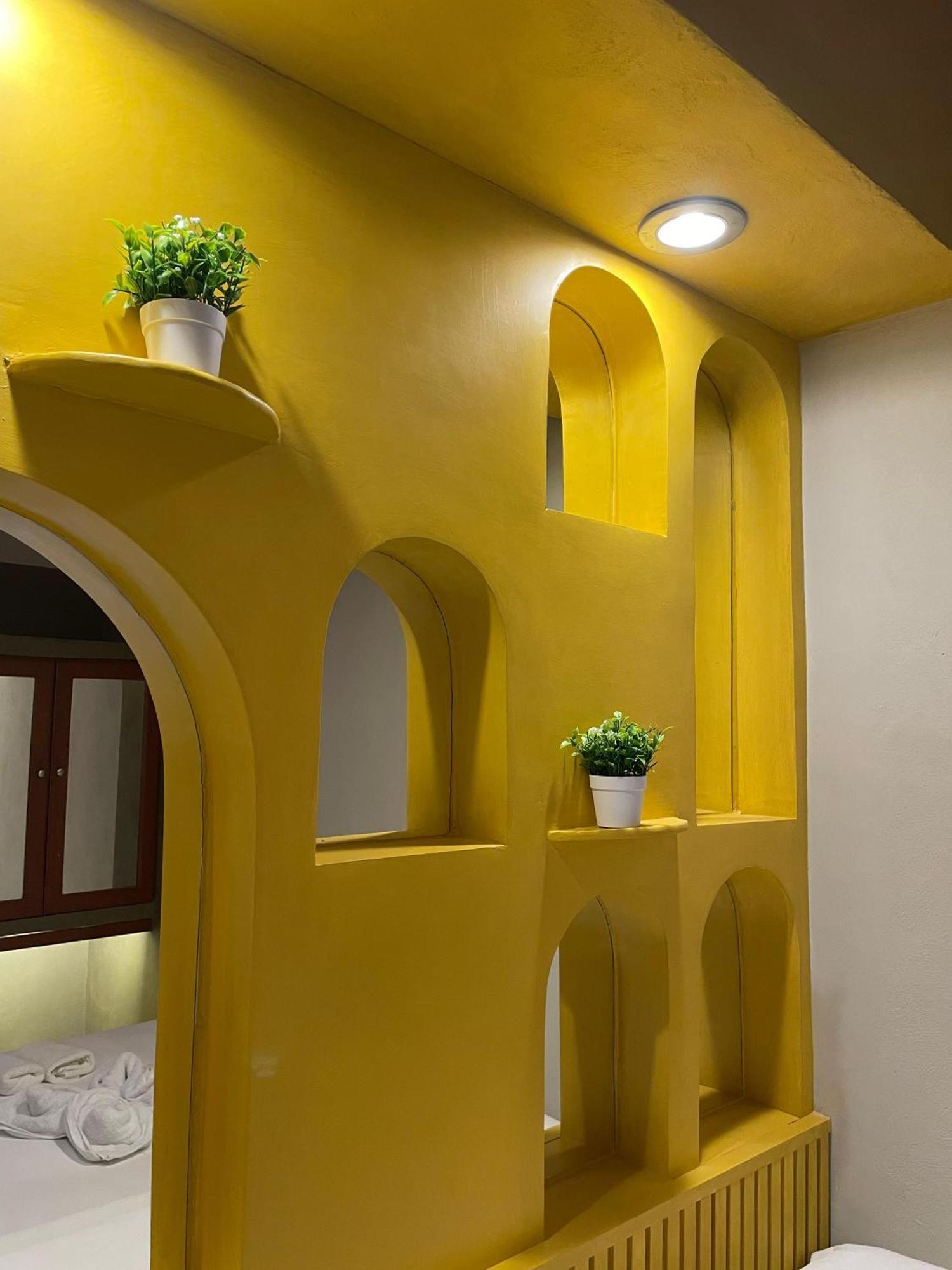 ואיאדוליד Hostal Poquito A Poquito מראה חיצוני תמונה