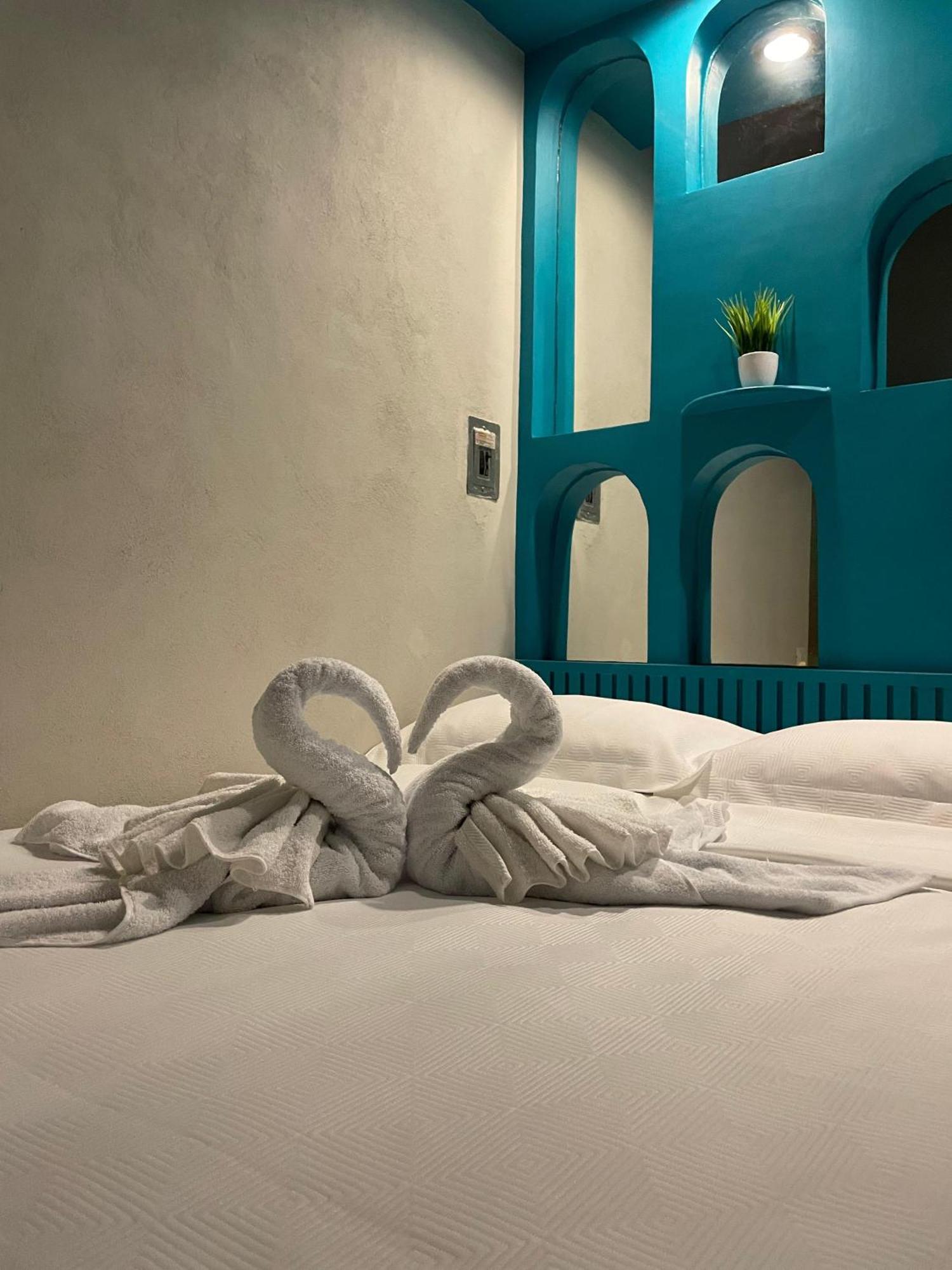 ואיאדוליד Hostal Poquito A Poquito מראה חיצוני תמונה