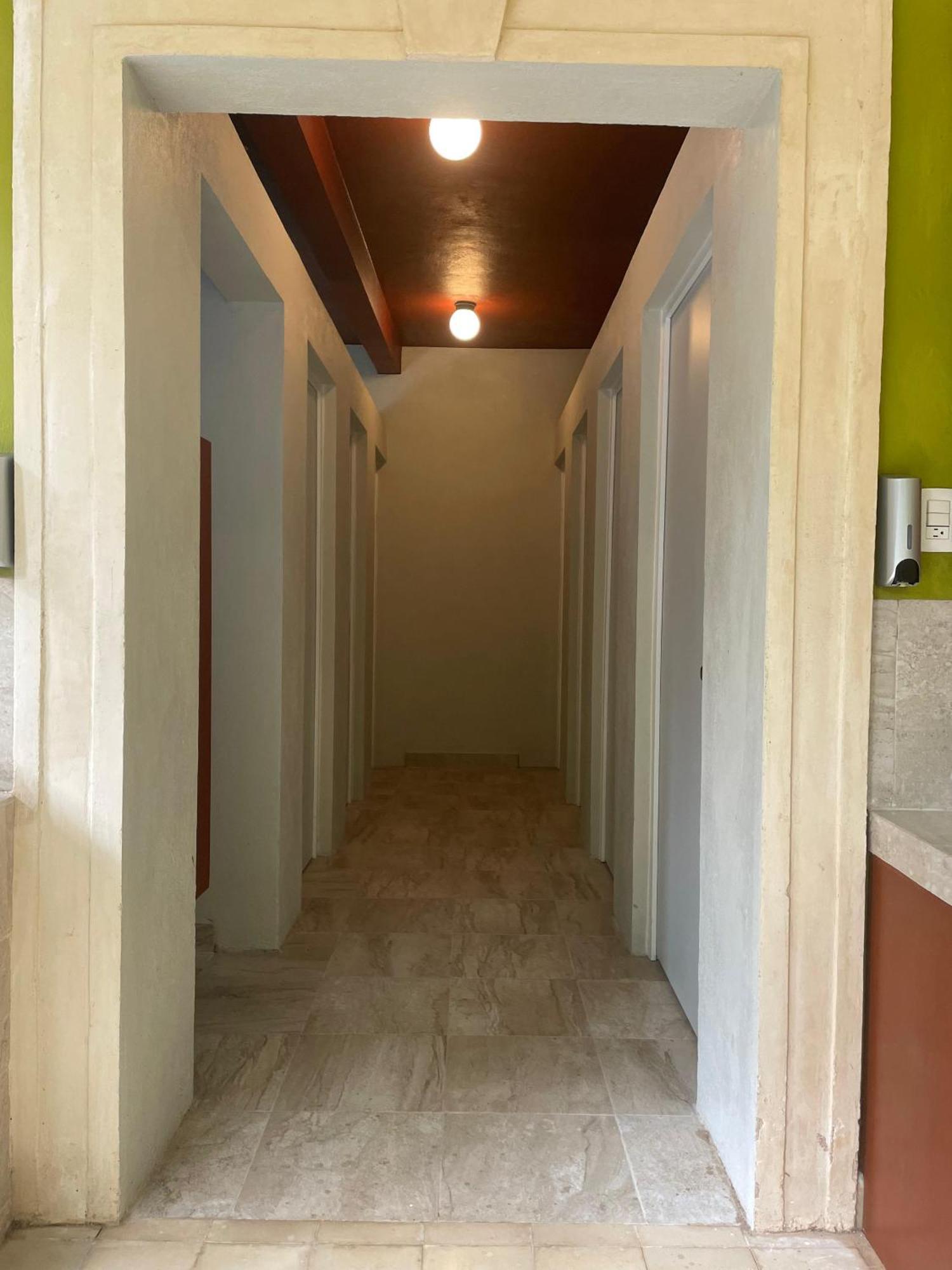 ואיאדוליד Hostal Poquito A Poquito מראה חיצוני תמונה